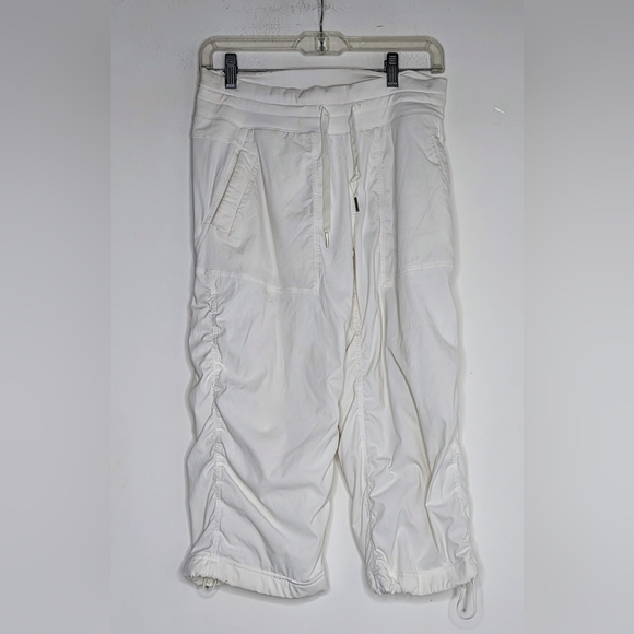 Lululemon • Dance Studio Lined Crop Pant in White - Picture 1 of 3